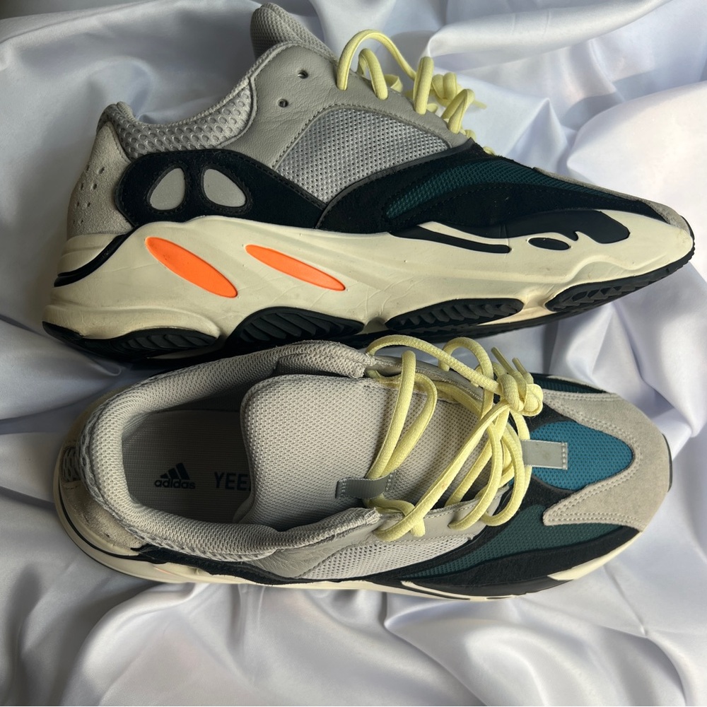 YEEZY BOOST 700 “wave runner”